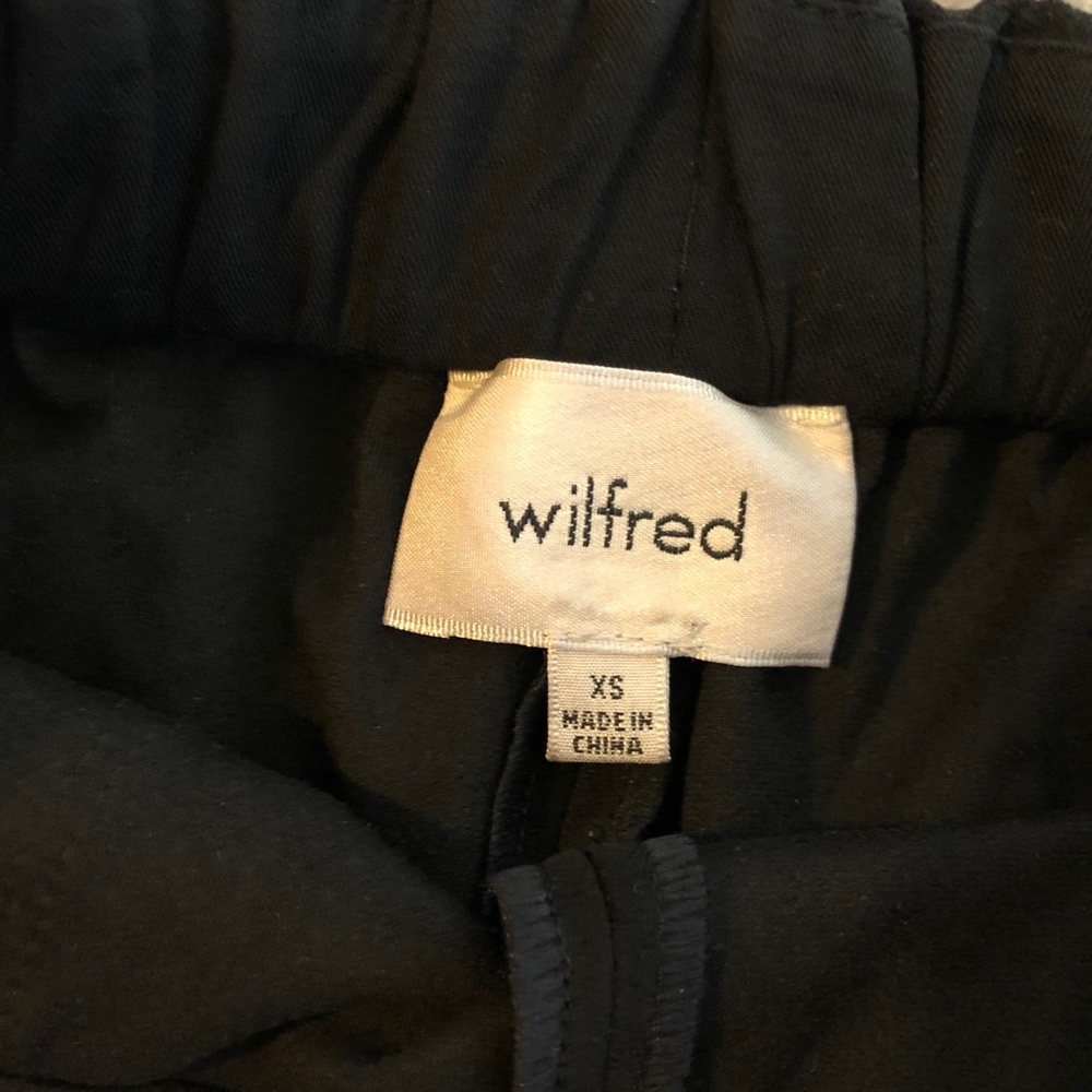 SOLD Aritzia Wilfred Welles High Waist Shorts XS - Picture 6 of 8